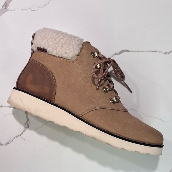 Cole Haan | Women's Nantucket Waterproof Winter Hiking Boots Faux Fur 9.5B - Picture 4 of 14